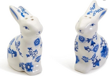 Load image into Gallery viewer, Bunny Salt and Pepper Shaker Set
