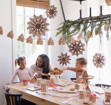 Load image into Gallery viewer, Gingerbread Jumbo Food Cups
