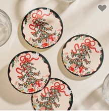 Load image into Gallery viewer, Holiday Wreath Coasters - Set of 4
